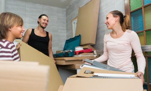 Man and van service in Millwall for local moving jobs