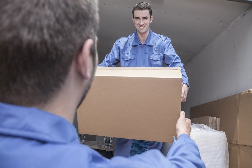 Moving truck service for homes and flats in Millwall
