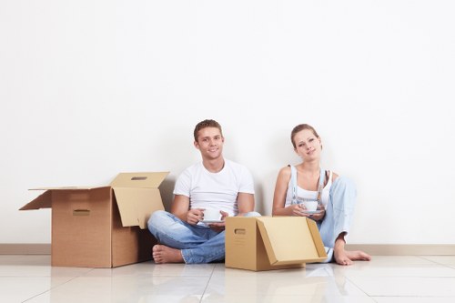 Local home moving service supporting Millwall apartments and nearby areas