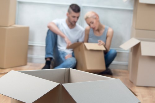 Local moving truck support for residential and commercial moves in Millwall